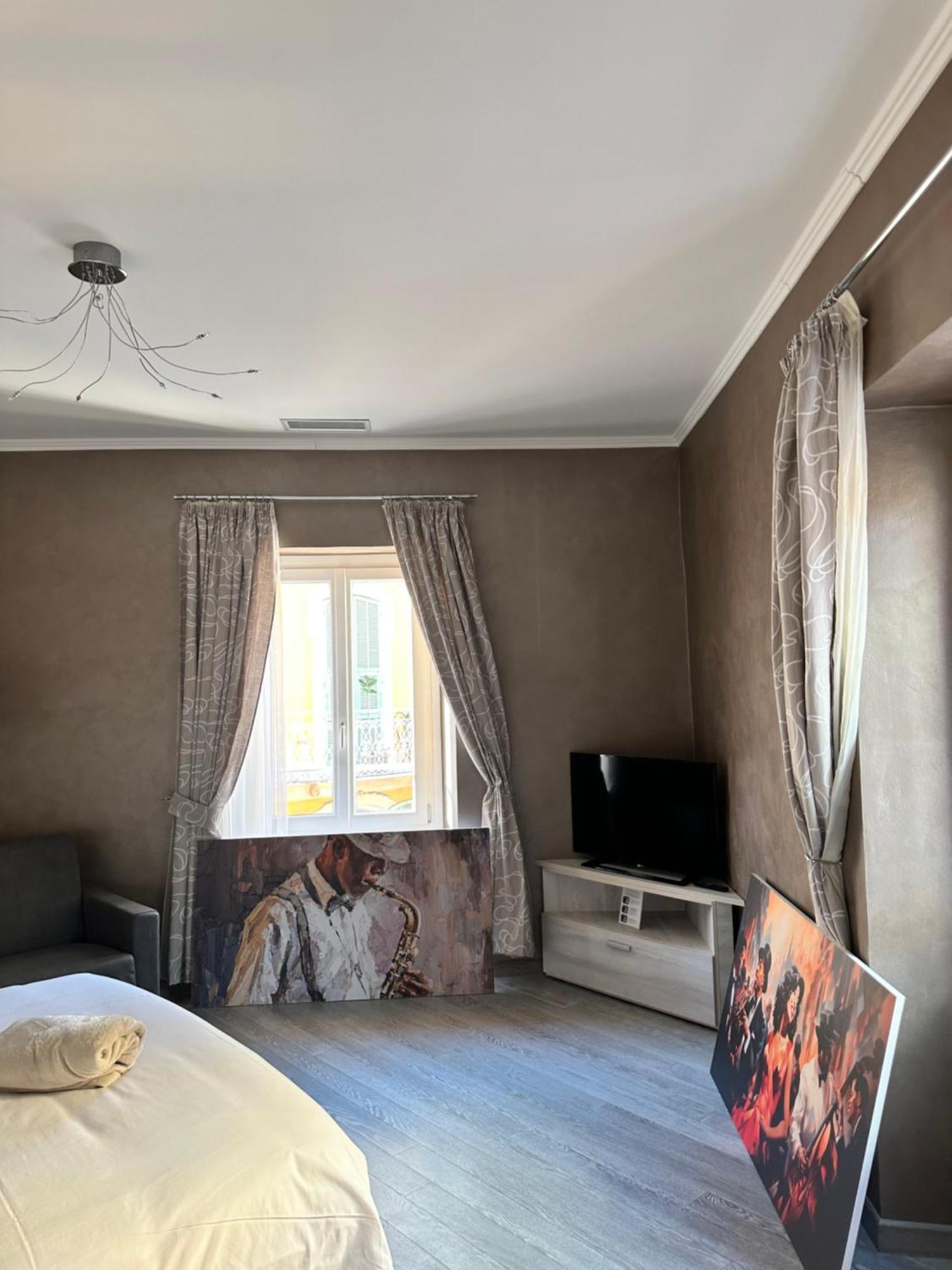 Prima Fila Due Pemium Guest House San Remo Buitenkant foto